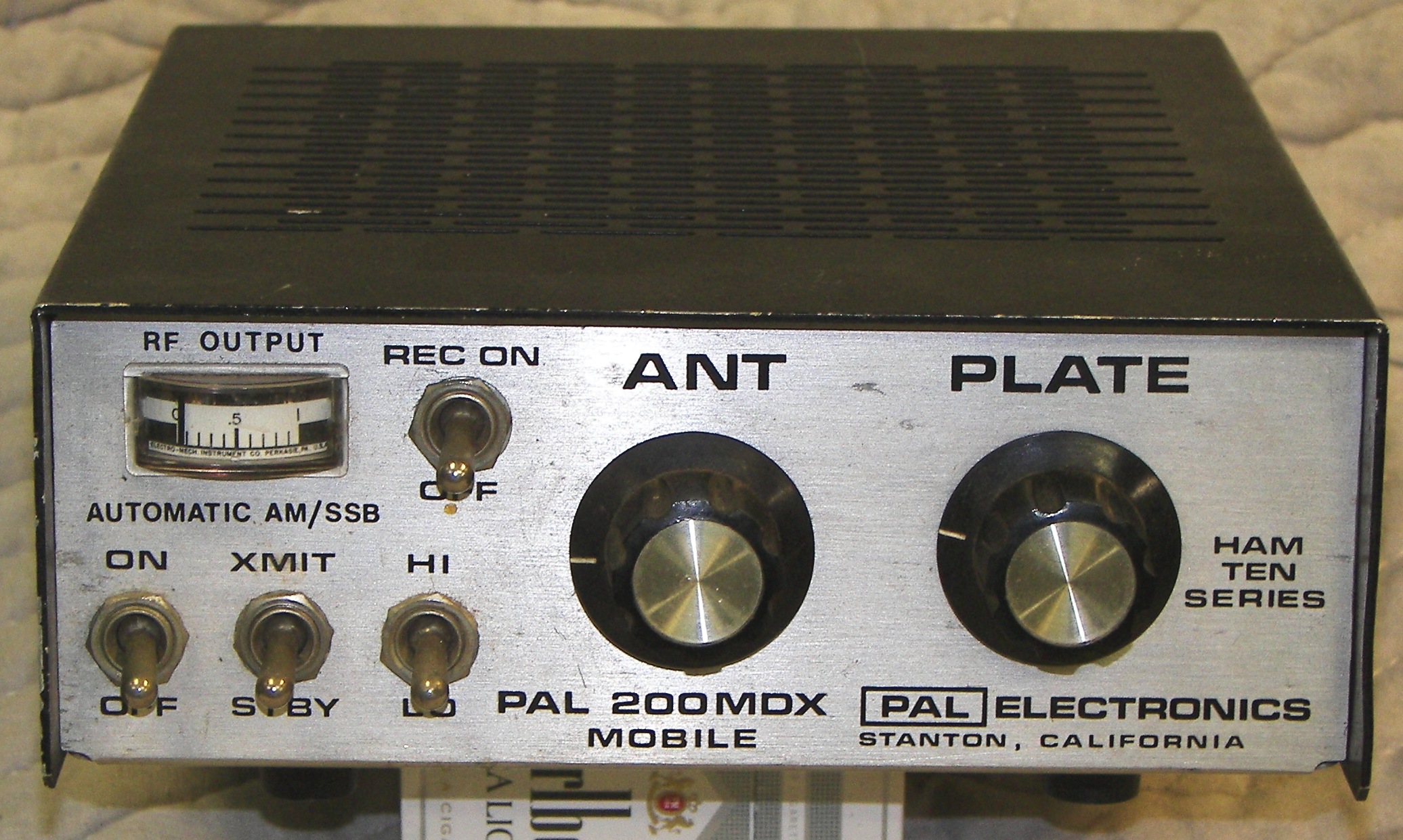 Vacuum Tube Mobile HF Linear Amplifiers