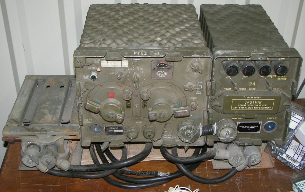 ReceiverTransmitter RT68/GRC and Power Supply PP112/GR